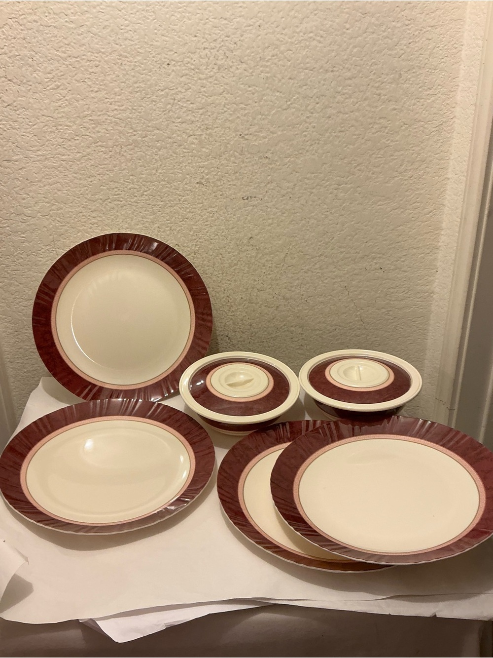 Royal melamine Dinnerware Set with Brown Band - Classic Tableware
